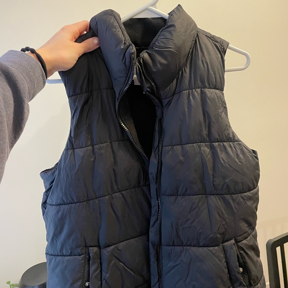 Old Navy size S puffer vest